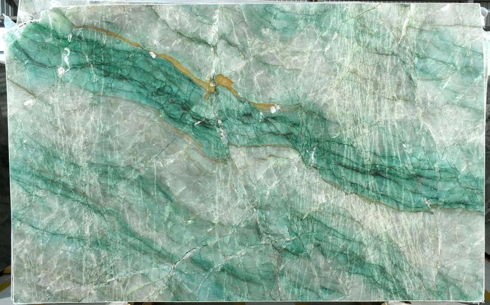 Image Emerald Crystal