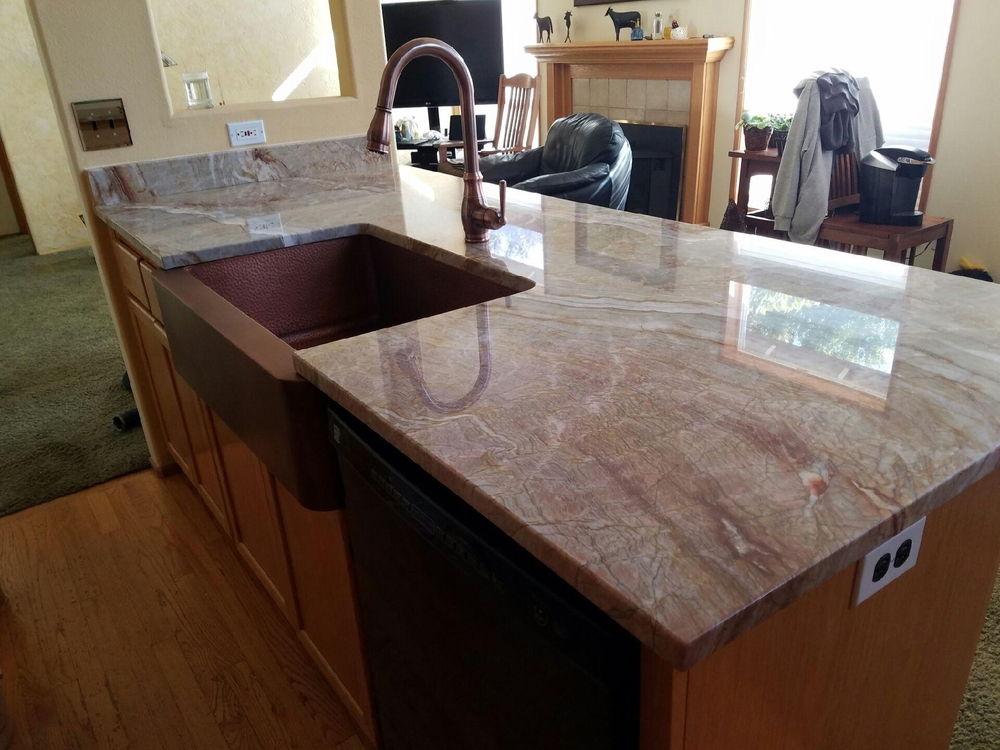 Image Nacarado Quartzite Island with sink