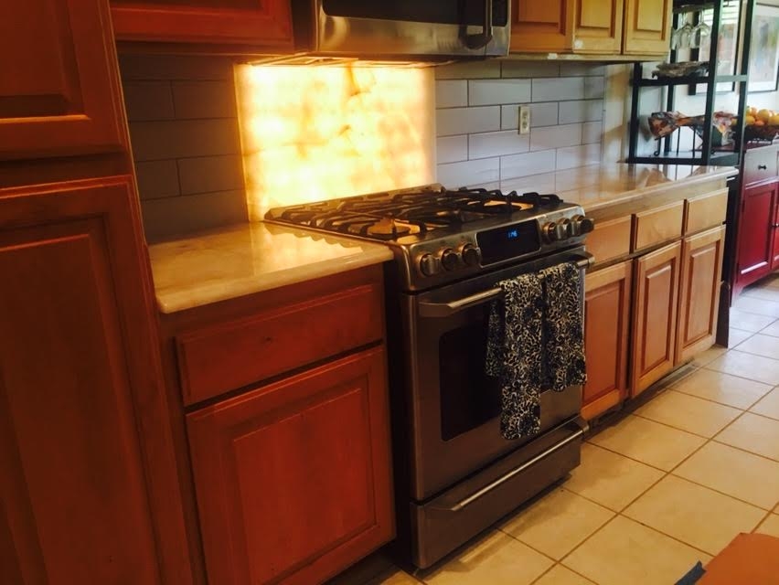 Image Back-lit backsplash in Crystal Quartzite